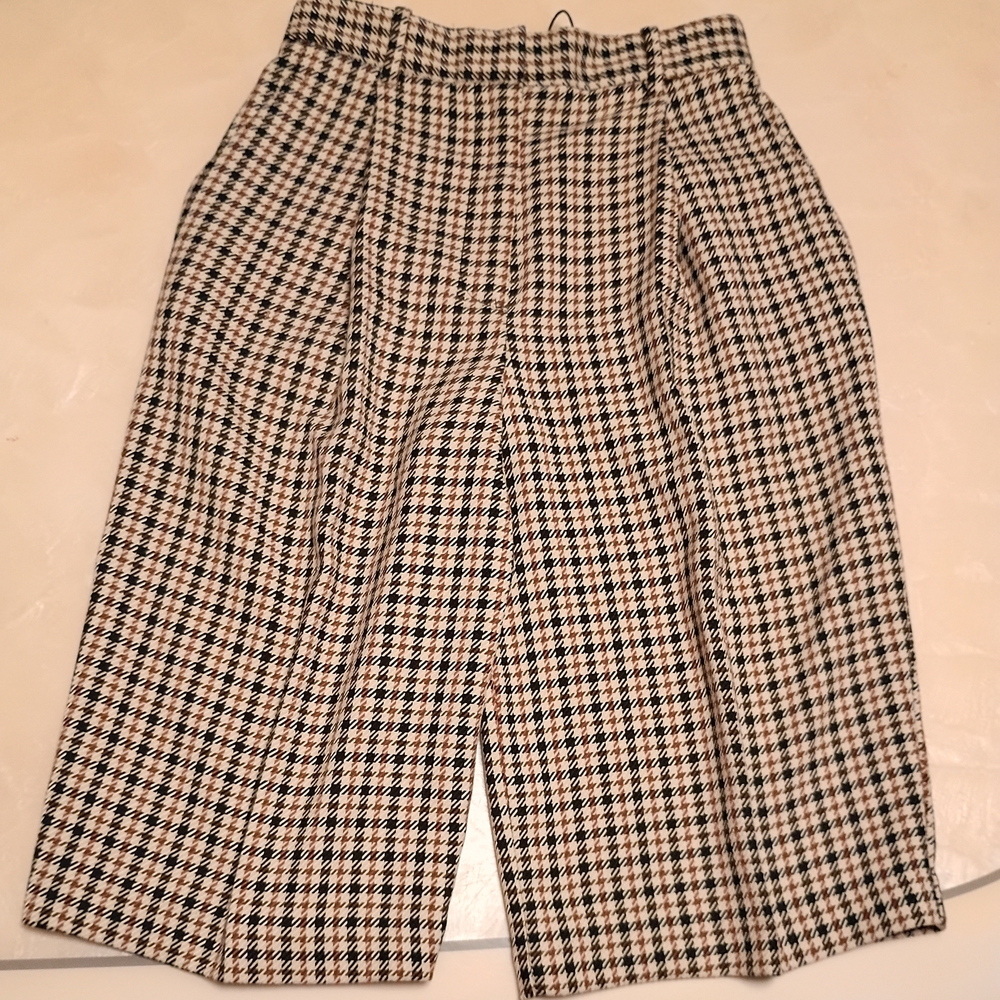 Zara Black and Cream Houndstooth Shorts